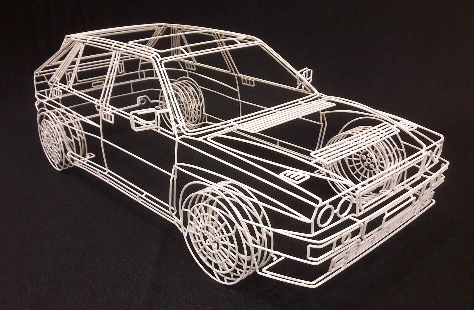 Lancia Delta Integrale — wire sculpture by Benedict Radcliffe
